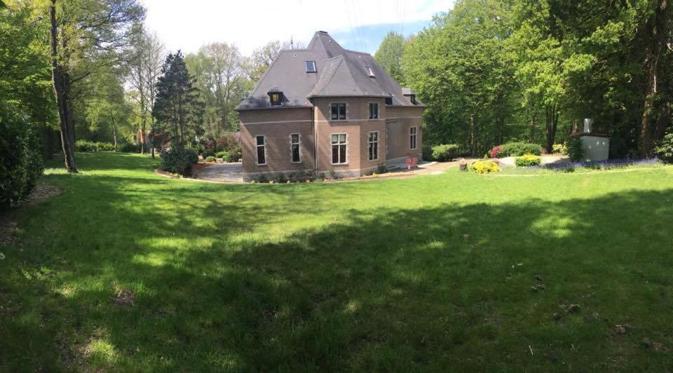 Le chateau des eglantines Montignies-le-Tilleul Extérieur photo